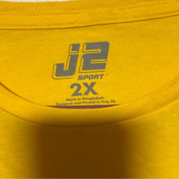 Men’s U of M t shirt XXL - Picture 3 of 4